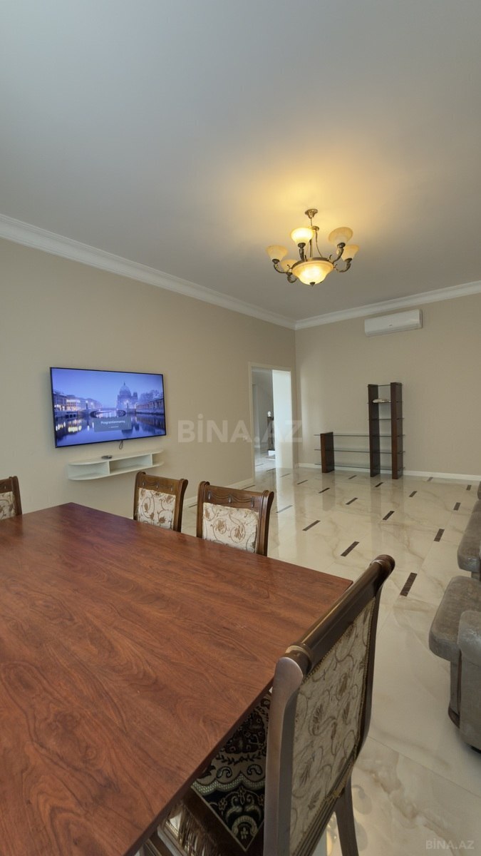 5 otaqlı həyət evi/bağ evi - Pirşağı q. - 250 m² (27)