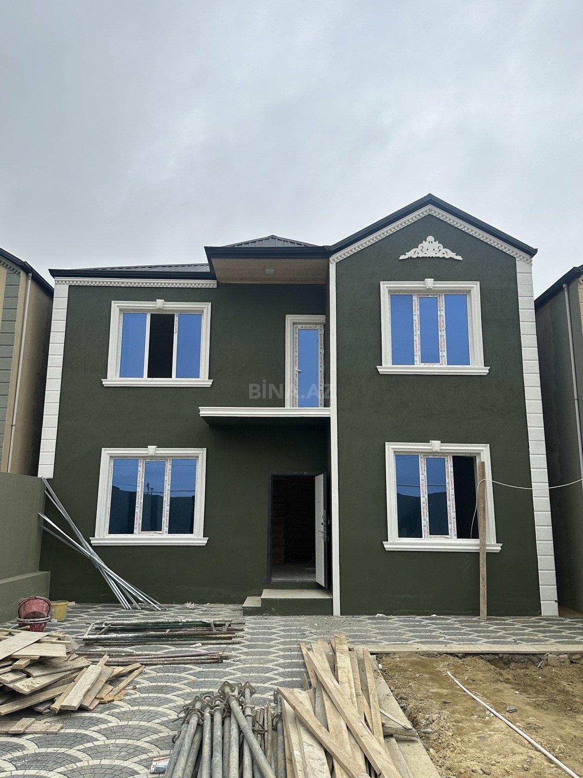 4 otaqlı həyət evi/bağ evi - Qobu q. - 135 m² (1)