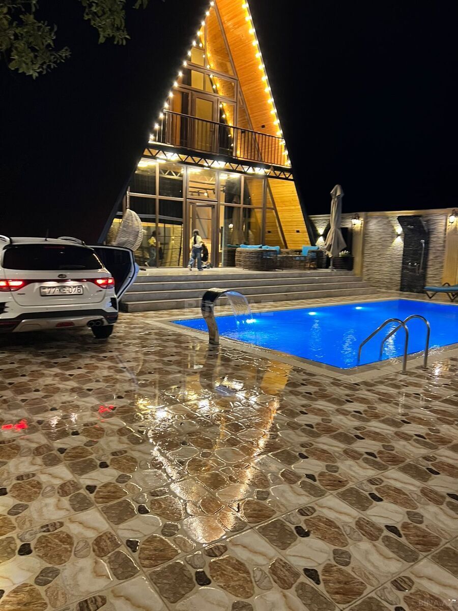 4 otaqlı həyət evi/bağ evi - Qəbələ - 200 m² (2)