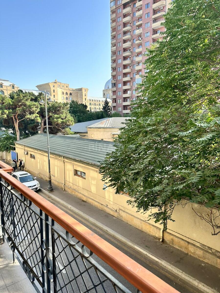 2-комн. вторичка - м. Низами - 70 м² (7)