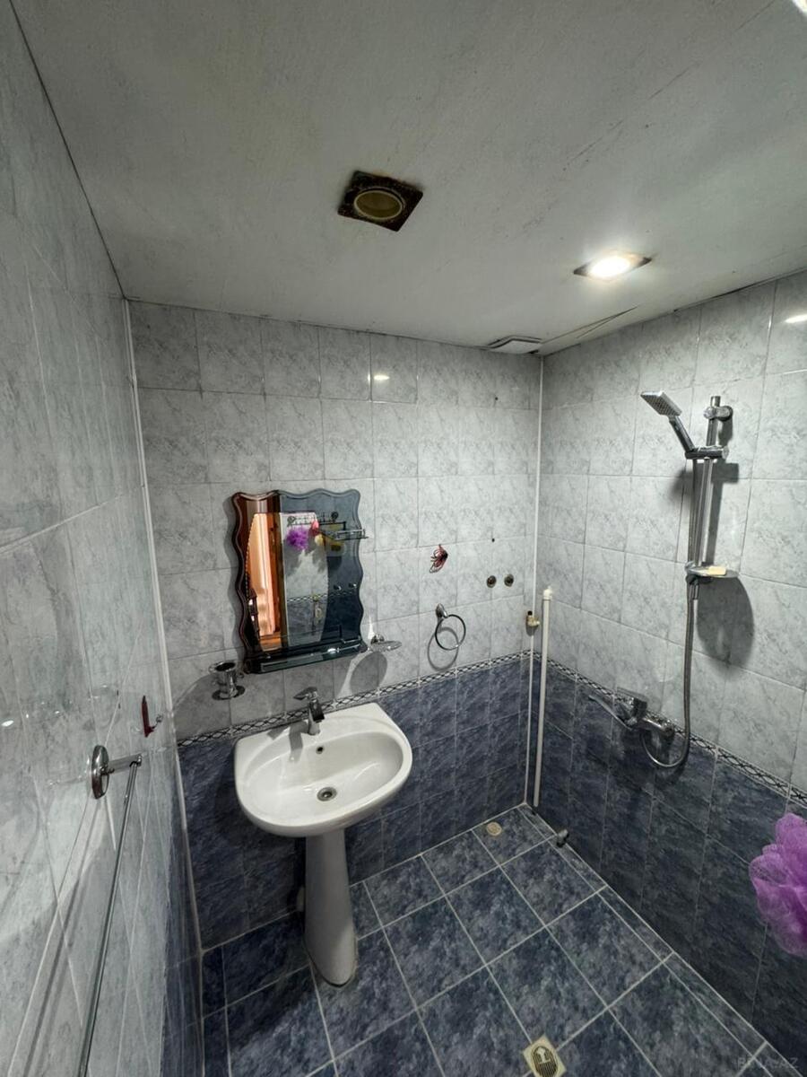 2-комн. вторичка - м. Ахмедлы - 70 м² (4)