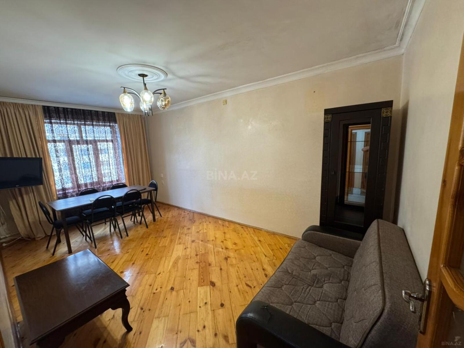 2-комн. вторичка - м. Ахмедлы - 70 м² (1)