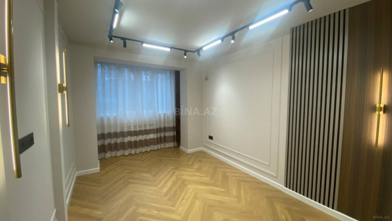 2-комн. вторичка - м. 8 ноября - 45 м² (1)