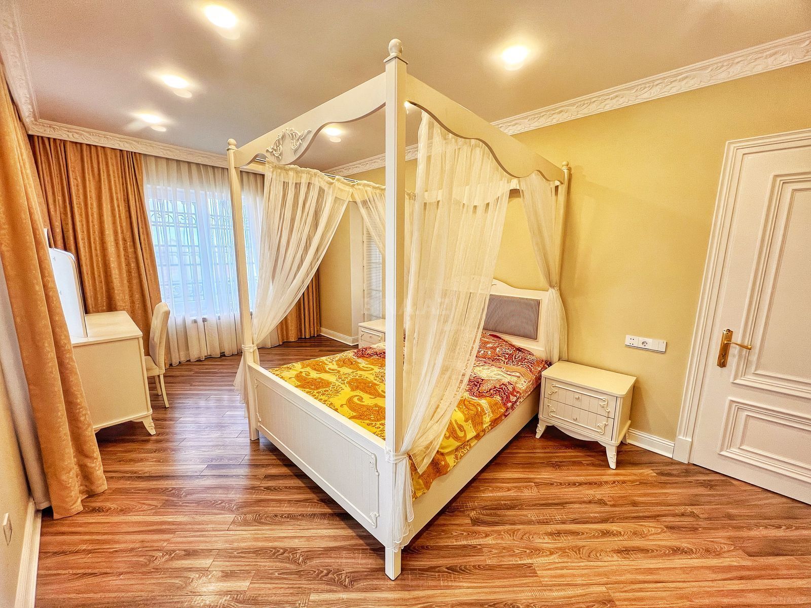 6-комн. дом/дача - пос. Тюркан - 500 м² (9)