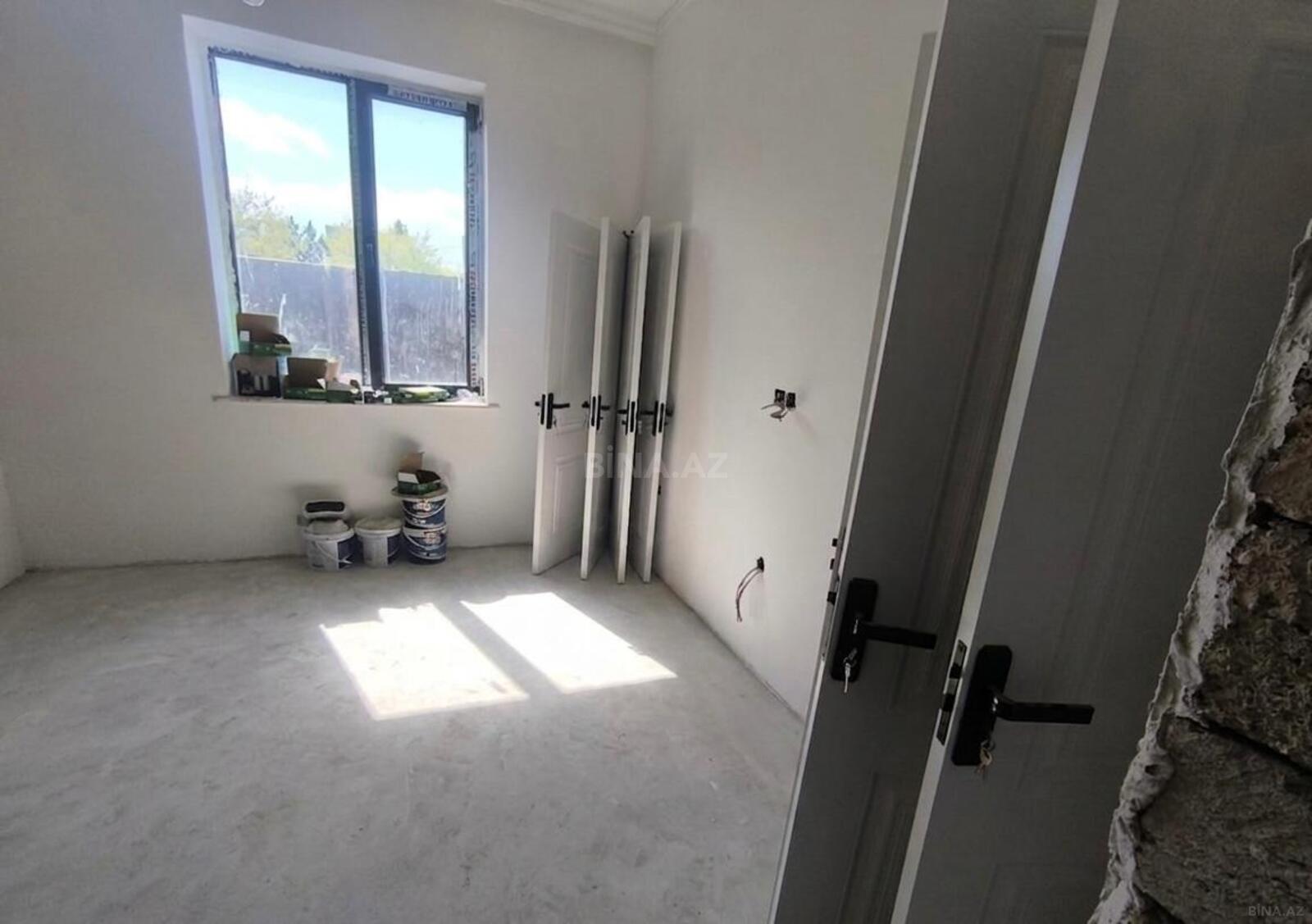 4 otaqlı həyət evi/bağ evi - Novxanı q. - 300 m² (6)