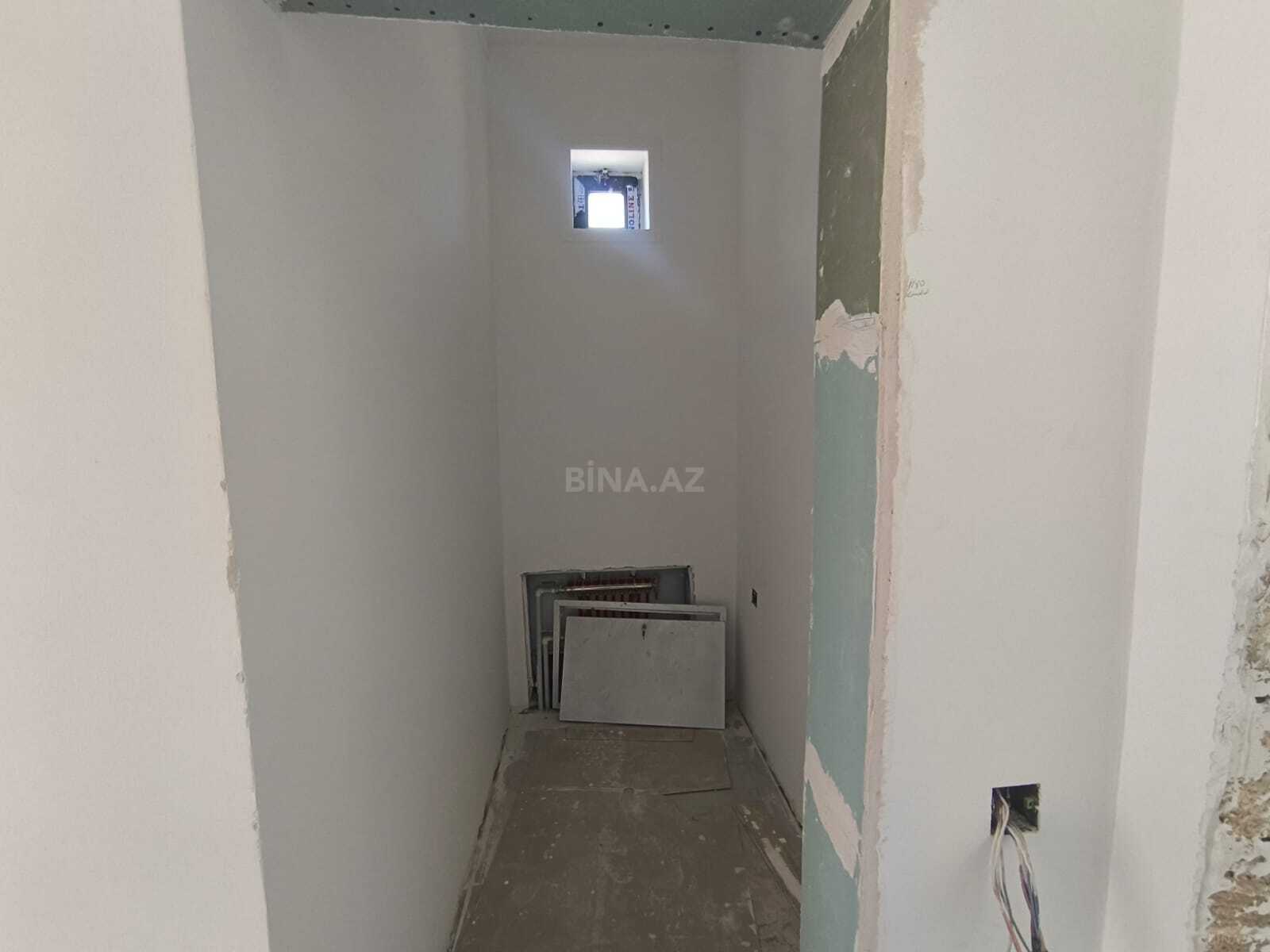 4 otaqlı həyət evi/bağ evi - Novxanı q. - 300 m² (12)