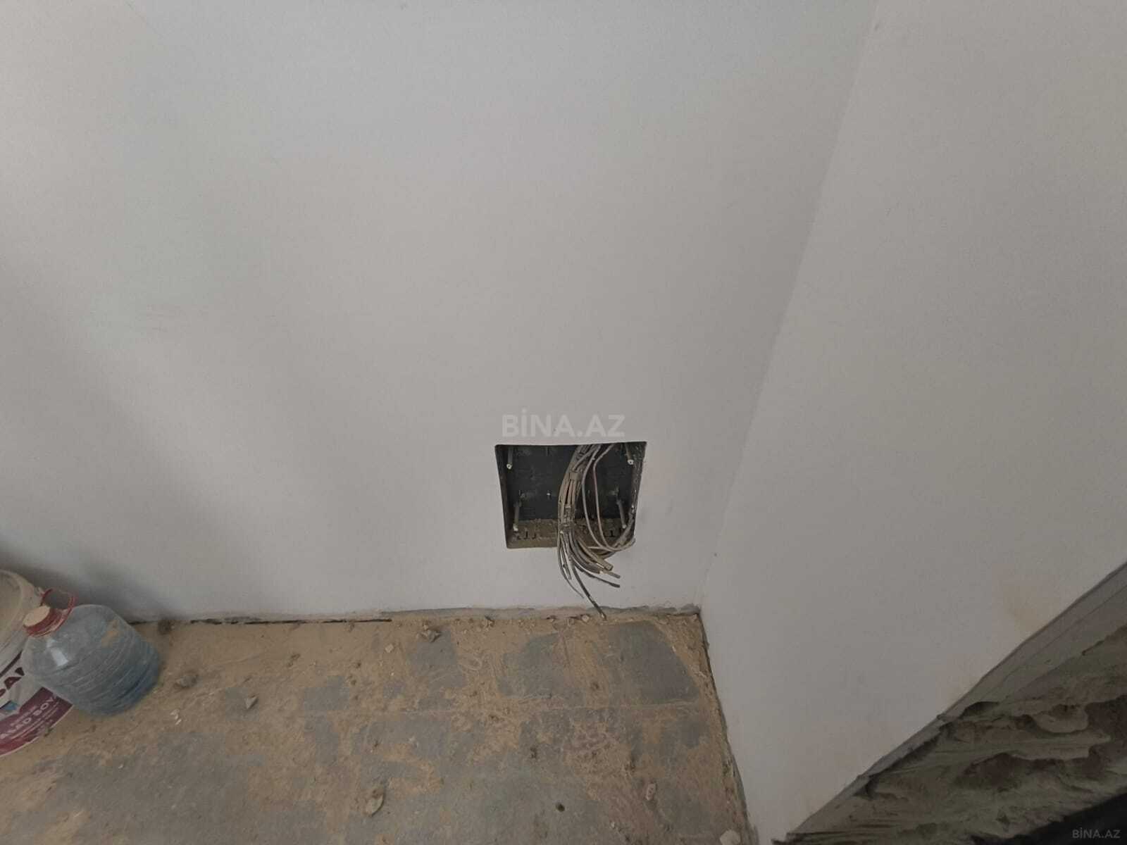 4 otaqlı həyət evi/bağ evi - Novxanı q. - 300 m² (18)
