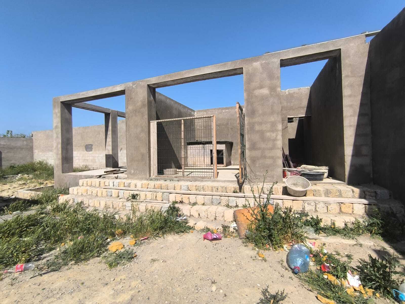 4 otaqlı həyət evi/bağ evi - Novxanı q. - 300 m² (29)