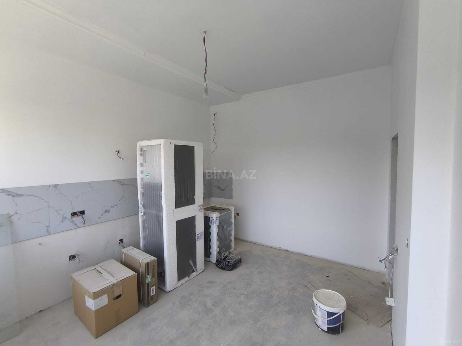 4 otaqlı həyət evi/bağ evi - Novxanı q. - 300 m² (16)