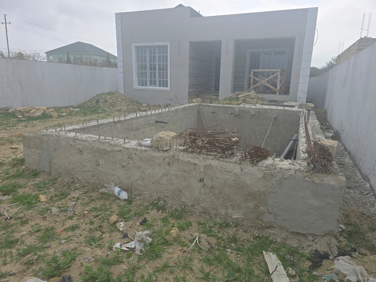 4 otaqlı həyət evi/bağ evi - Novxanı q. - 140 m² (25)