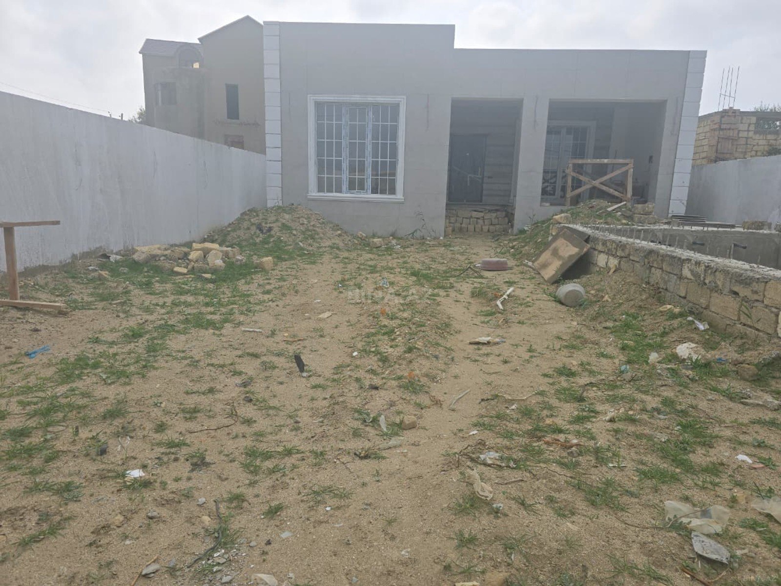 4 otaqlı həyət evi/bağ evi - Novxanı q. - 140 m² (26)