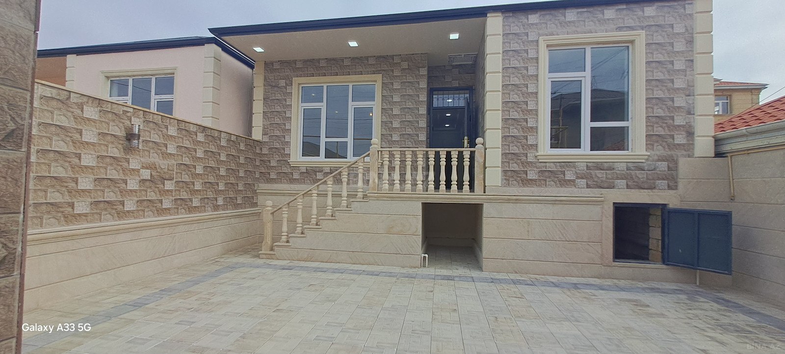 4 otaqlı həyət evi/bağ evi - Biləcəri q. - 135 m² (1)