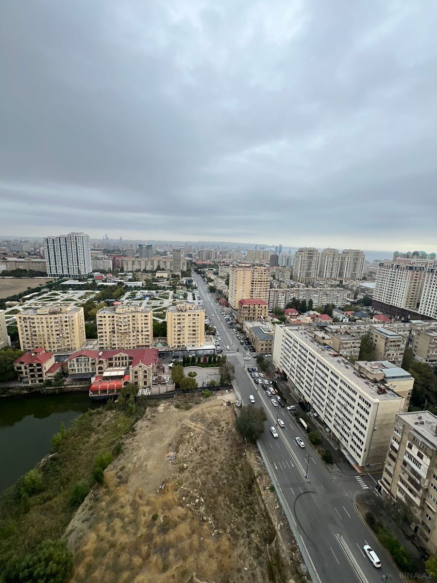 4 otaqlı yeni tikili - İnşaatçılar m. - 145 m² (12)