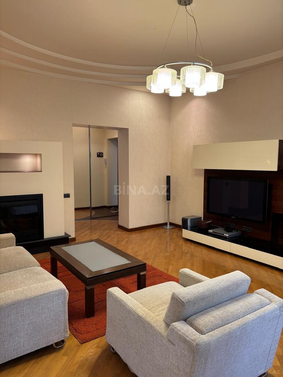 3-комн. вторичка - м. 28 мая - 100 м² (1)