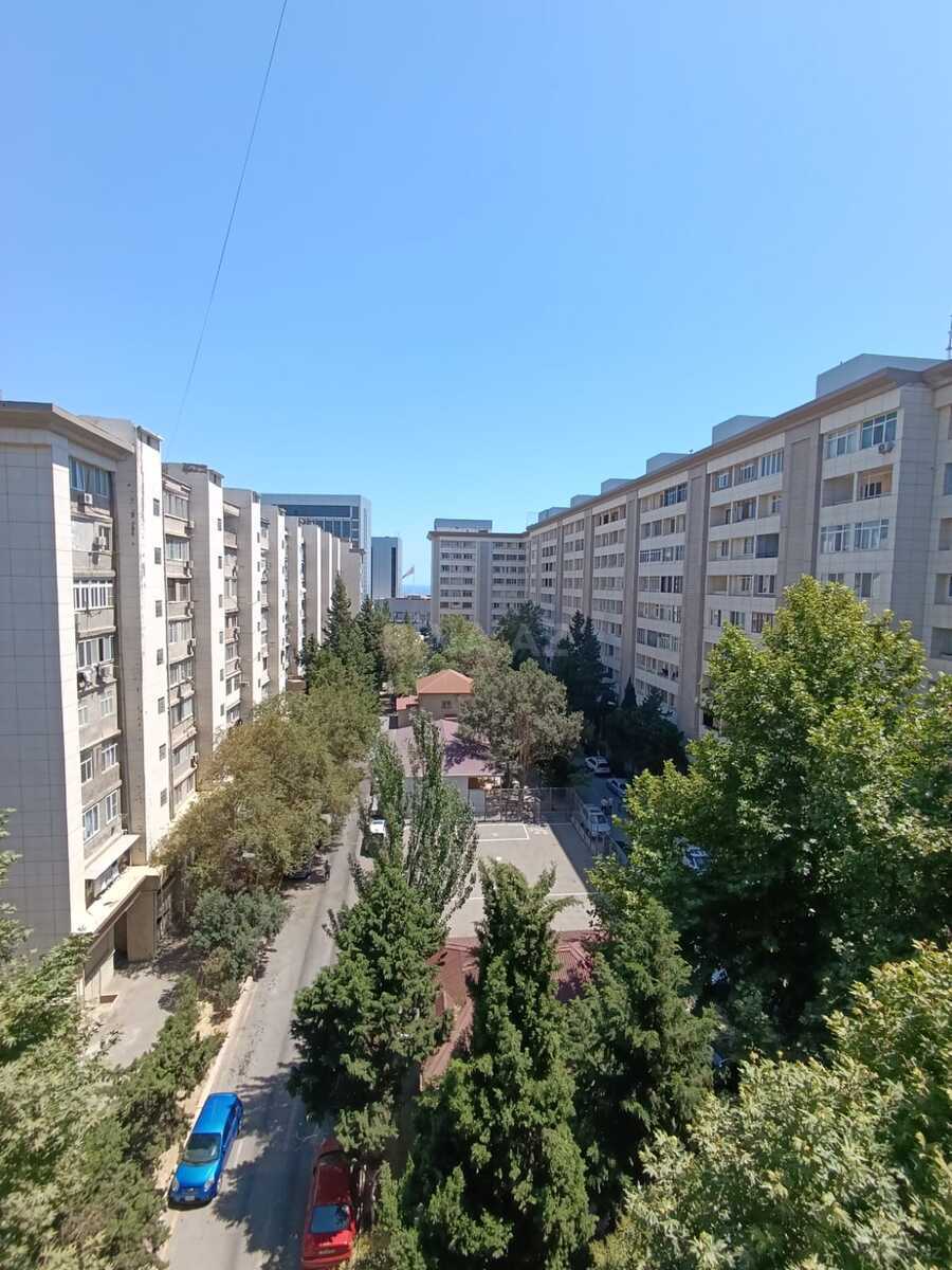 3-комн. вторичка - м. Ичеришехер - 100 м² (1)