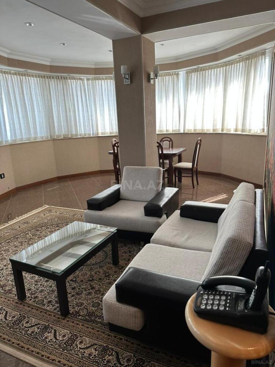 3-комн. новостройка - м. 28 мая - 105 м² (1)
