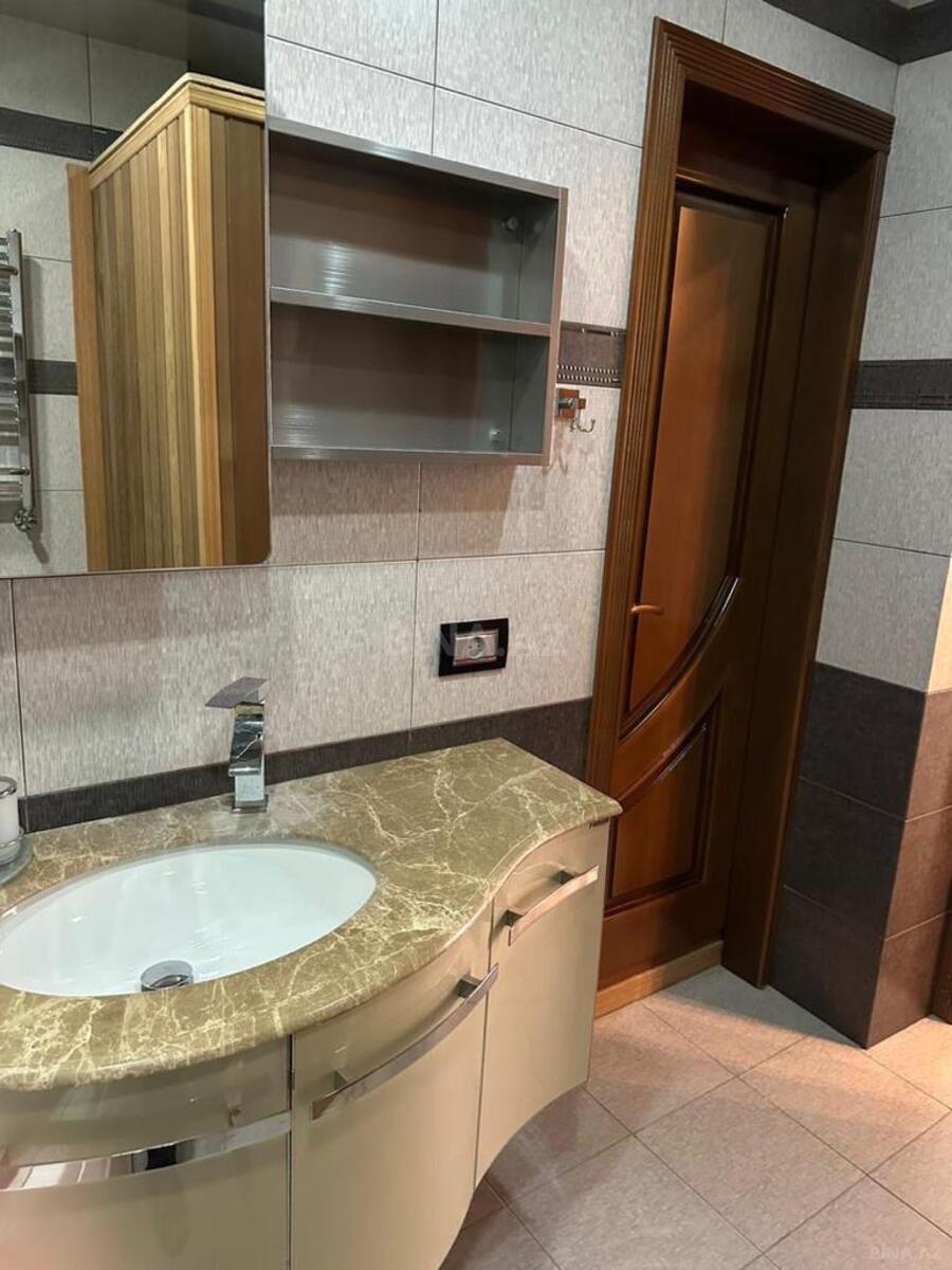 3-комн. новостройка - м. 28 мая - 105 м² (18)