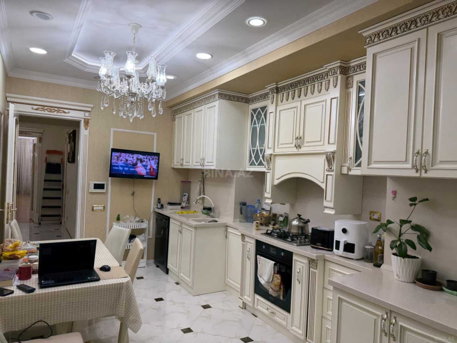 4 otaqlı yeni tikili - Şah İsmayıl Xətai m. - 180 m² (21)