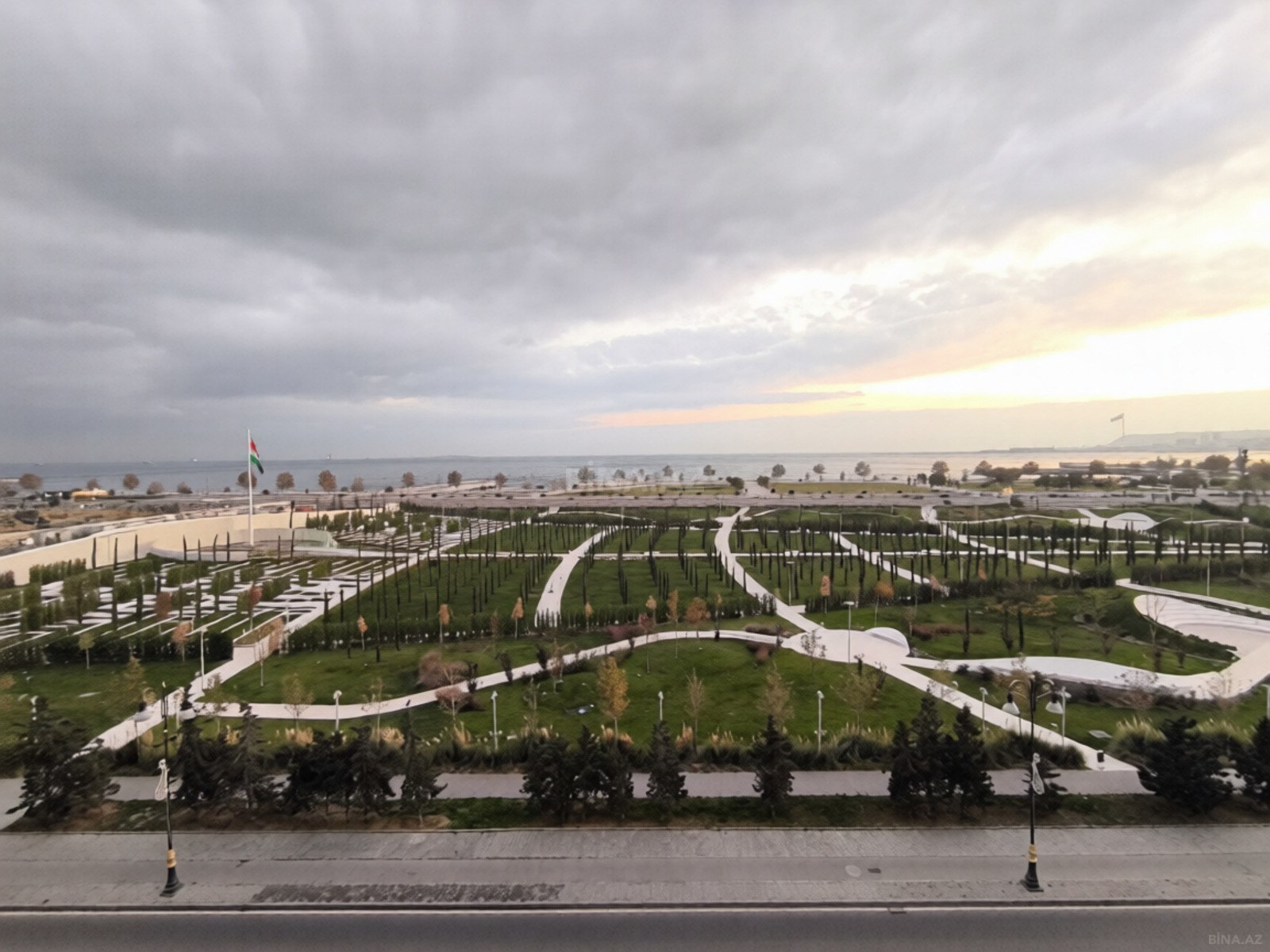 4 otaqlı köhnə tikili - Şah İsmayıl Xətai m. - 100 m² (2)