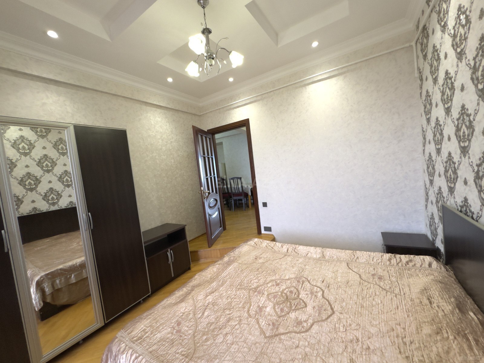 3-комн. вторичка - м. Сахил - 100 м² (6)