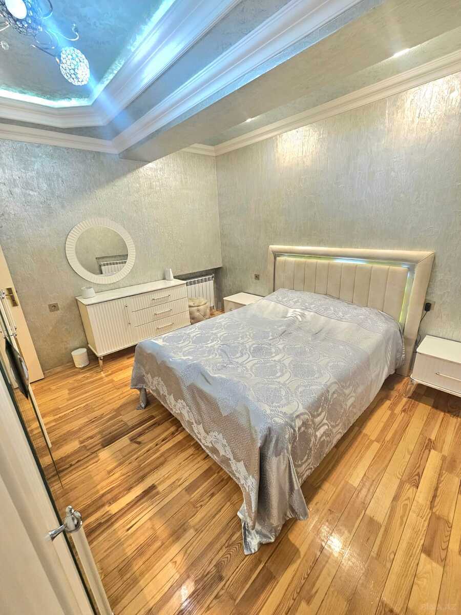 3-комн. новостройка - м. Кара Караев - 120 м² (12)