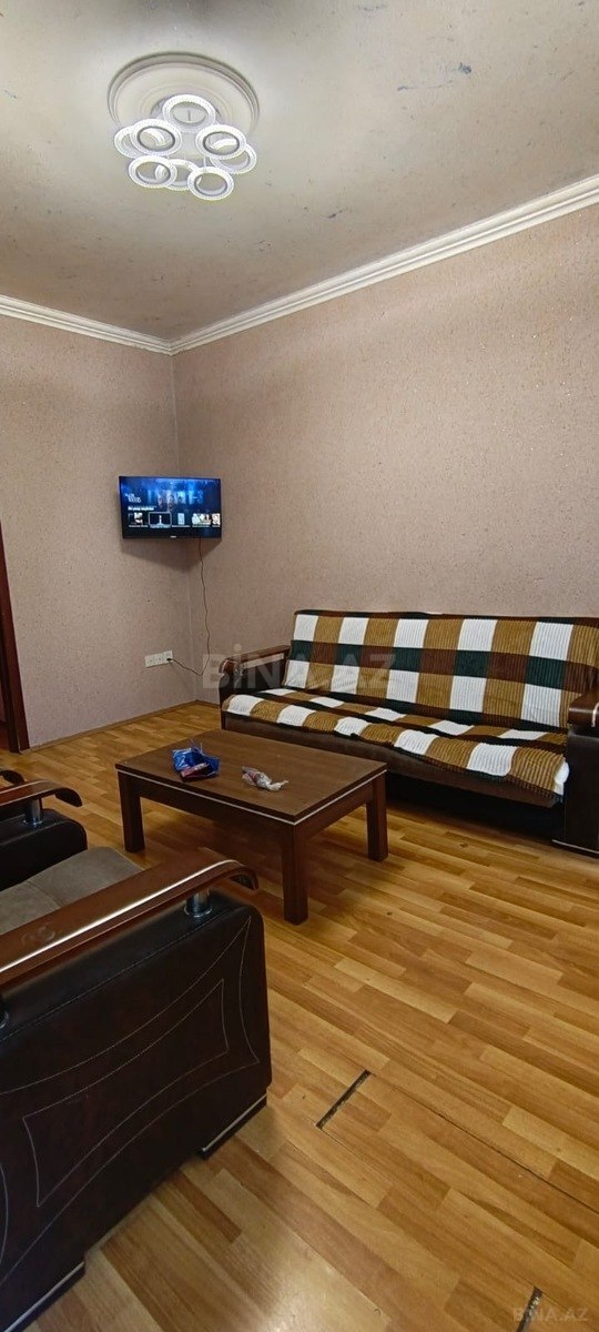 3-комн. вторичка - м. 20 января - 60 м² (2)