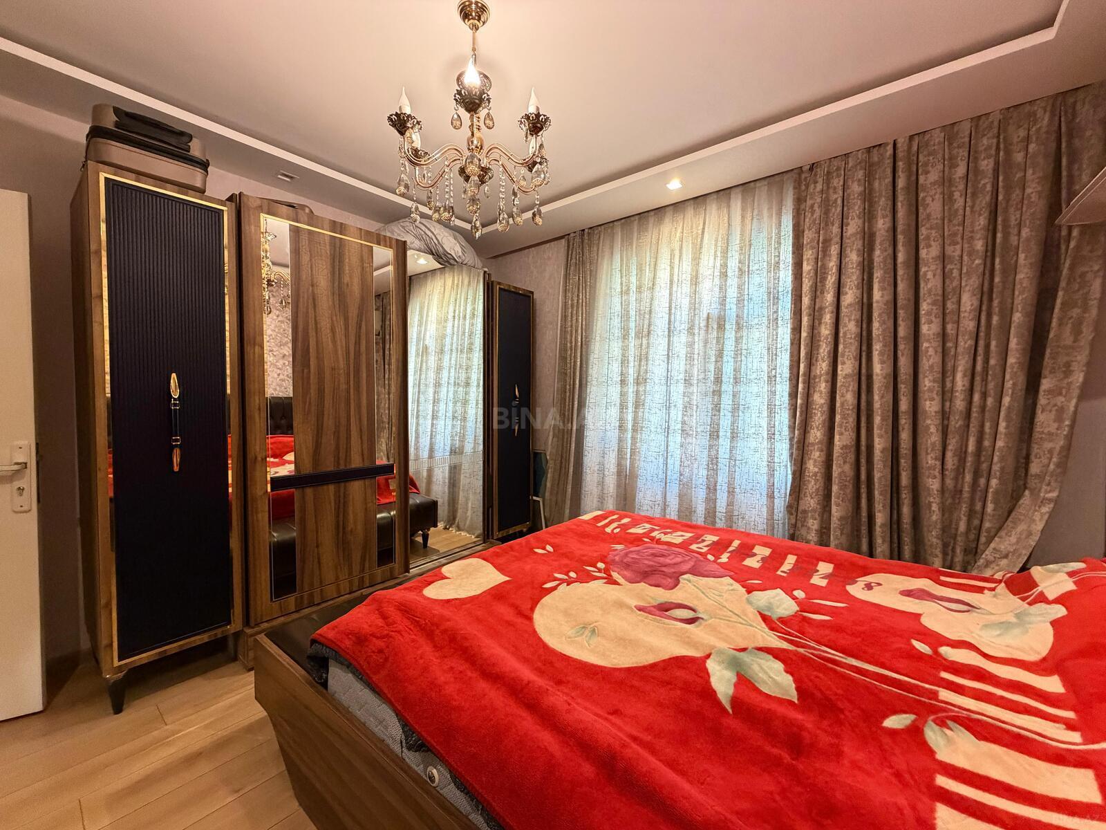 3 otaqlı köhnə tikili - Bakıxanov q. - 80 m² (24)