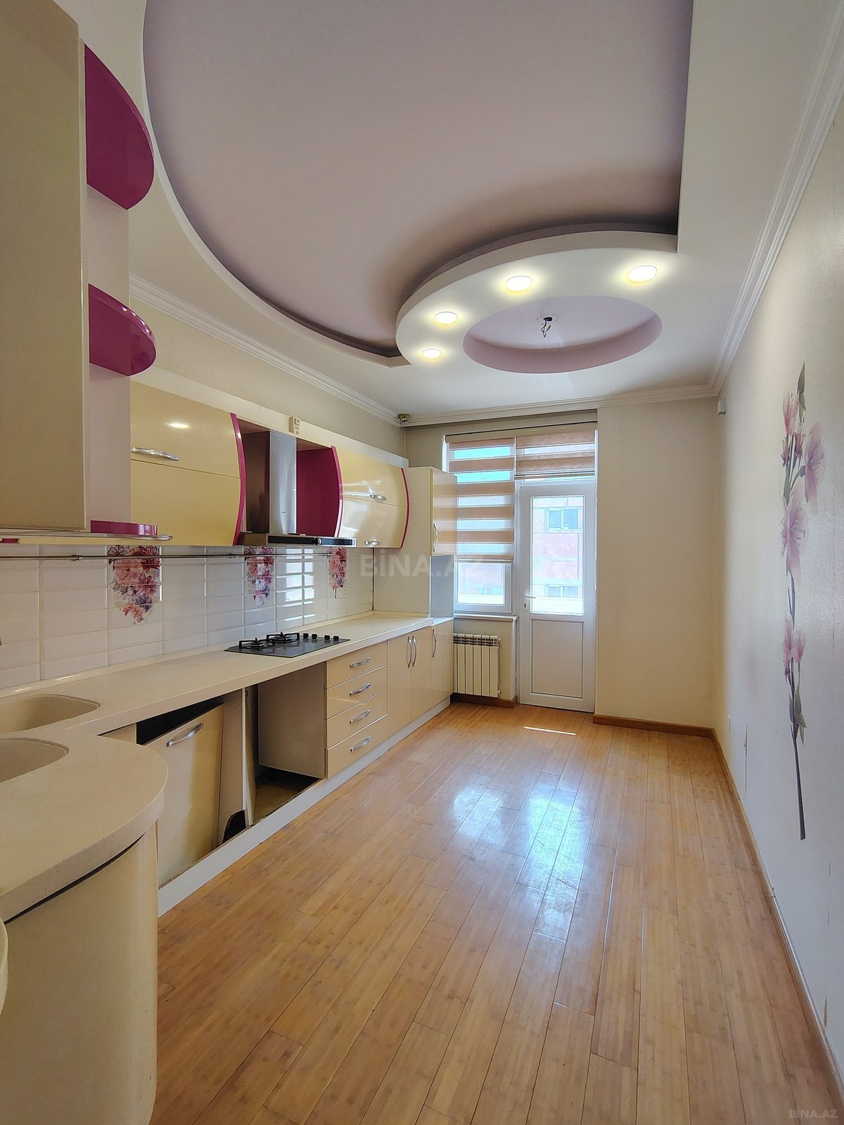 3-комн. новостройка - м. 8 ноября - 140 м² (4)
