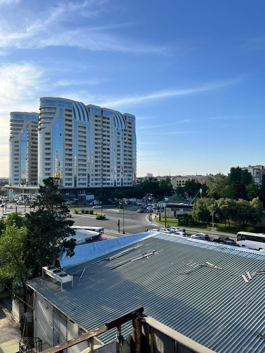 3 otaqlı köhnə tikili - Həzi Aslanov q. - 75 m² (19)