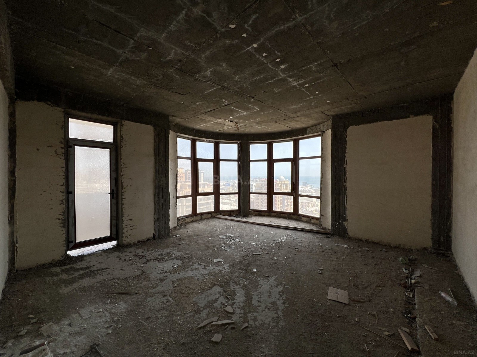 4 otaqlı yeni tikili - Sahil m. - 179 m² (3)