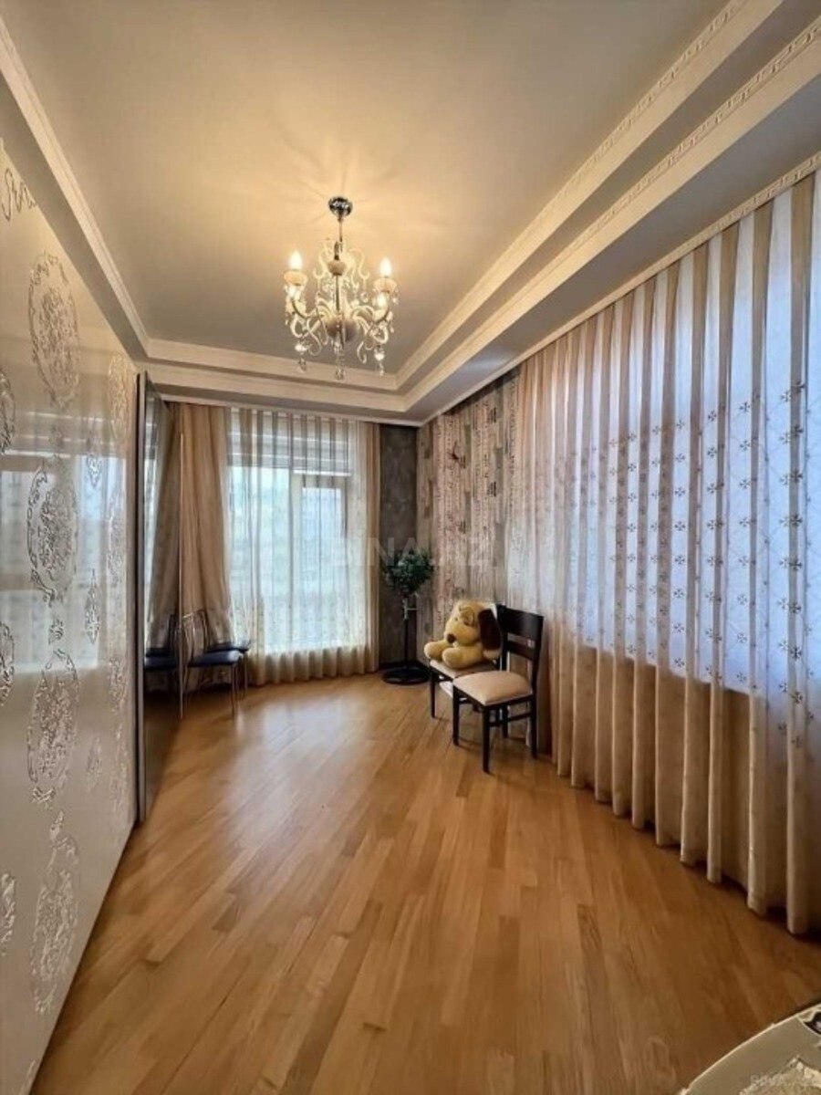 4 otaqlı yeni tikili - Elmlər Akademiyası m. - 165 m² (6)