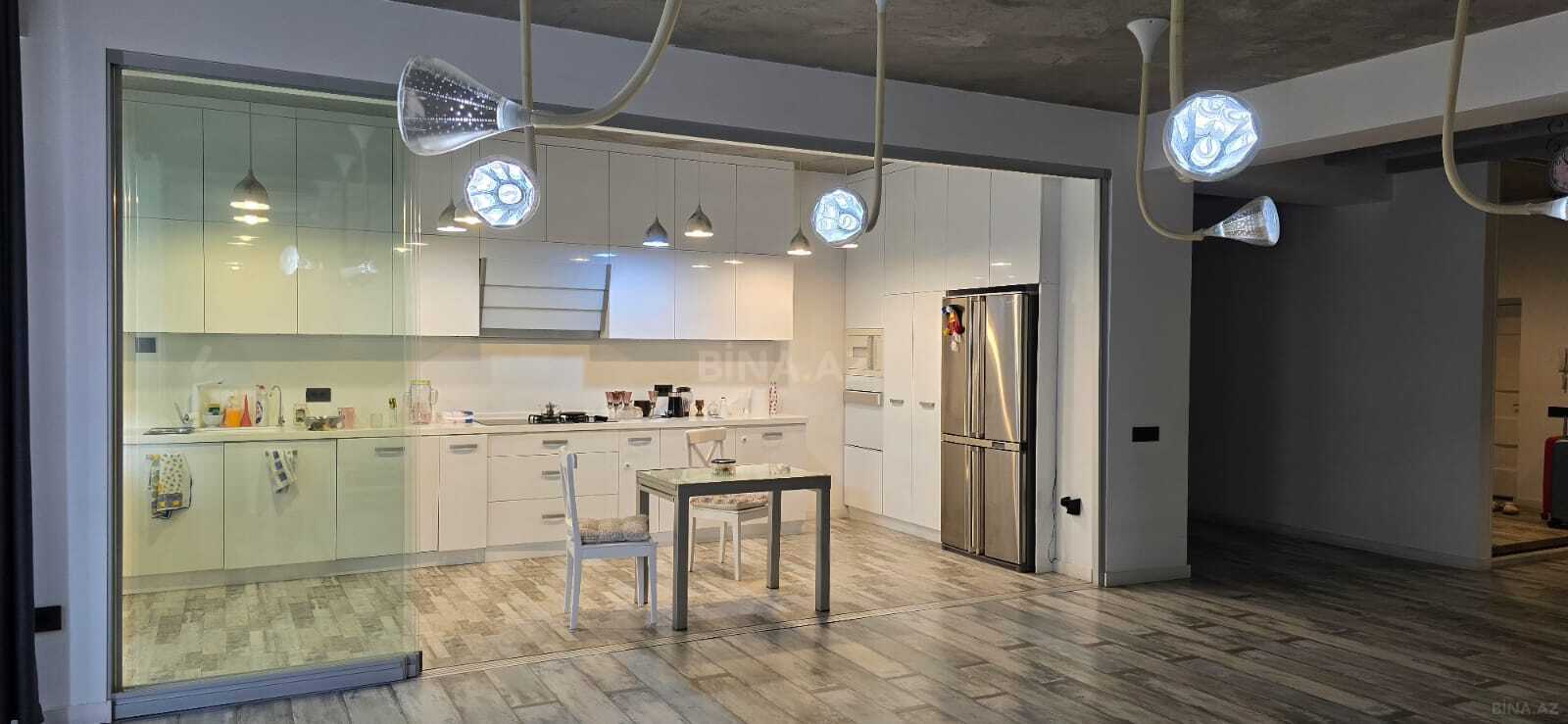 3 otaqlı yeni tikili - 8 Noyabr m. - 148 m² (15)