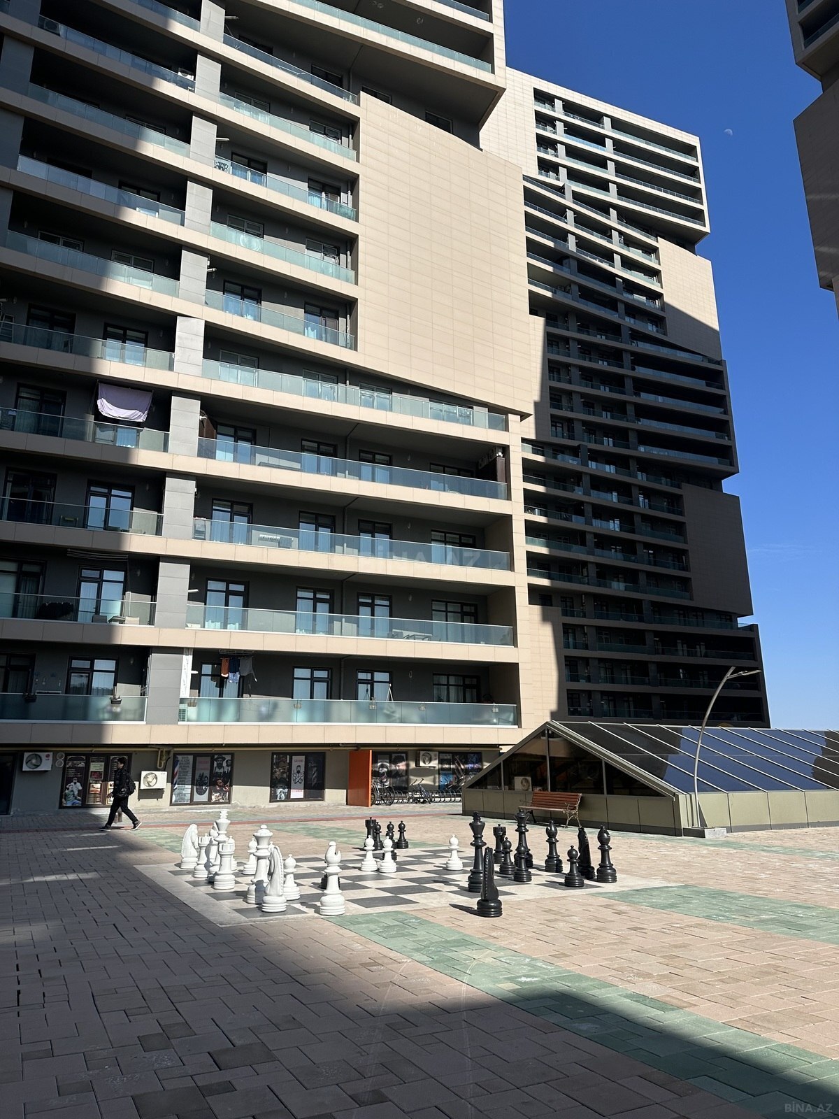 4 otaqlı yeni tikili - 8 Noyabr m. - 148 m² (1)