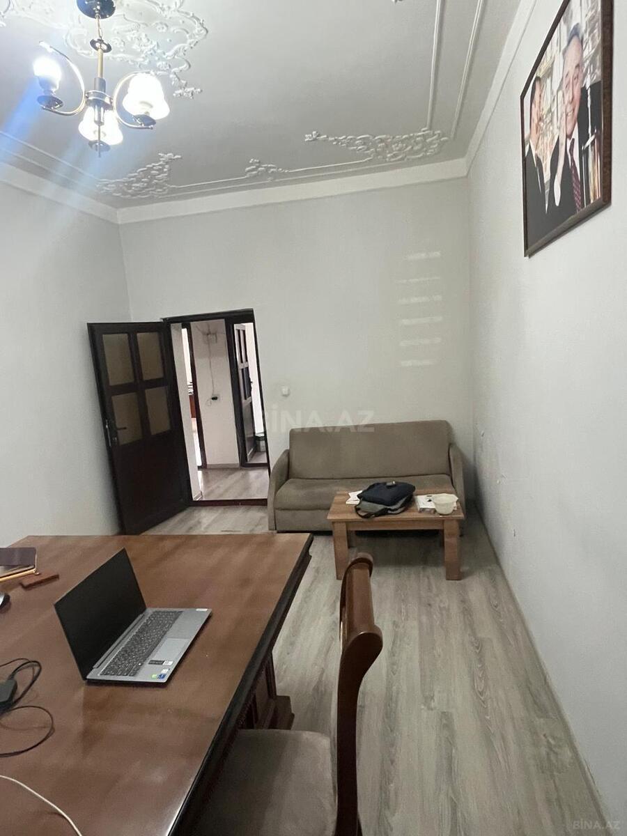 3 otaqlı köhnə tikili - Bakıxanov q. - 98 m² (2)