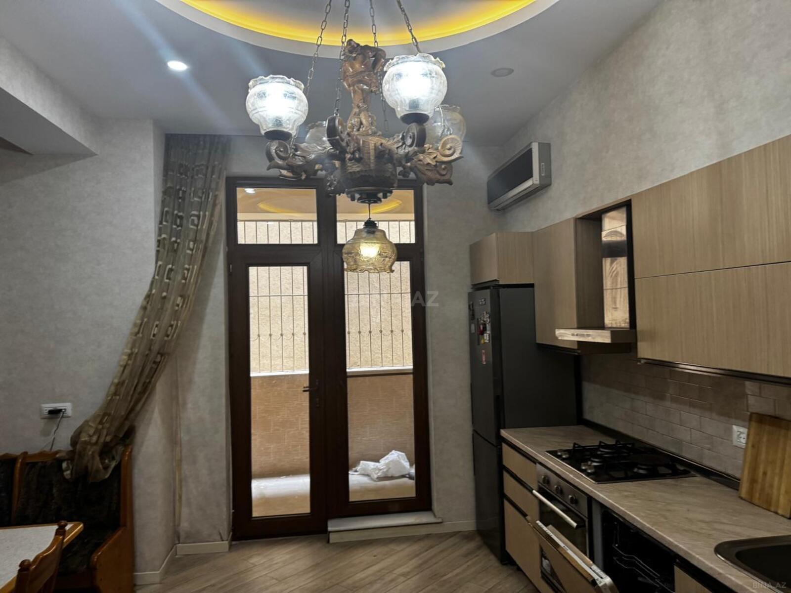 Obyekt - 28 May m. - 220 m² (14)