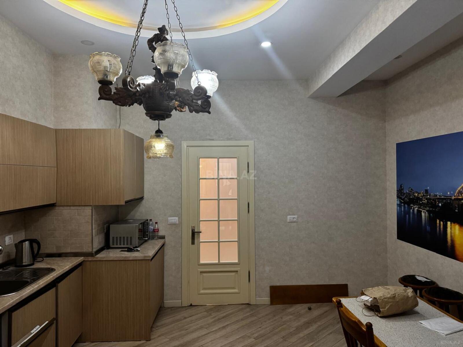 Obyekt - 28 May m. - 220 m² (15)