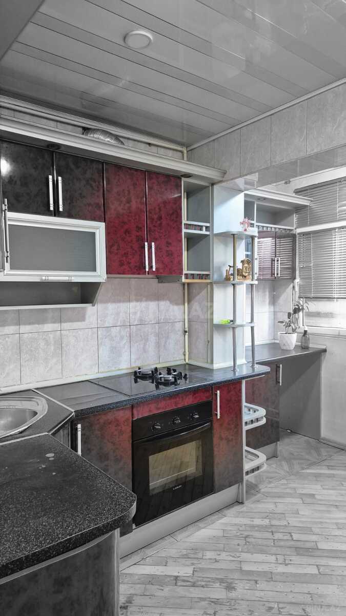2 otaqlı köhnə tikili - Azadlıq Prospekti m. - 65 m² (10)