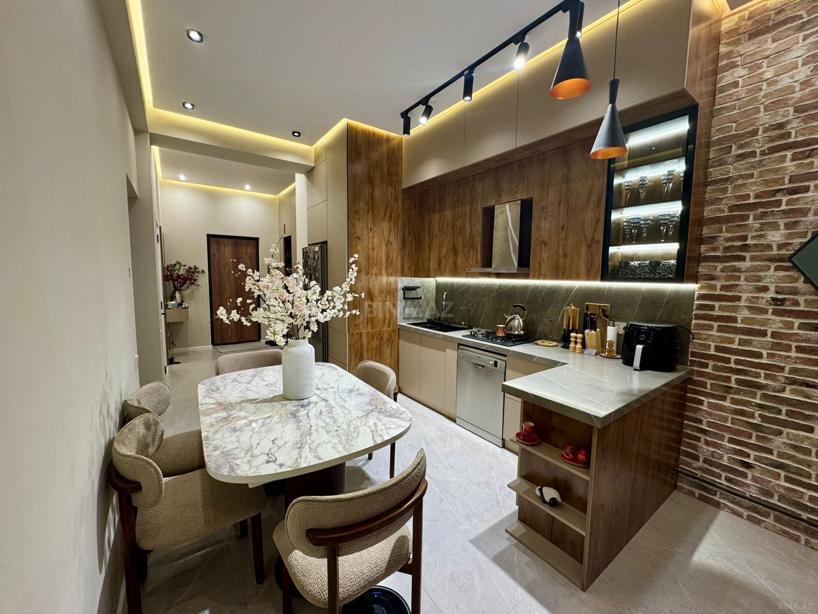 3 otaqlı yeni tikili - 28 May m. - 100 m² (4)