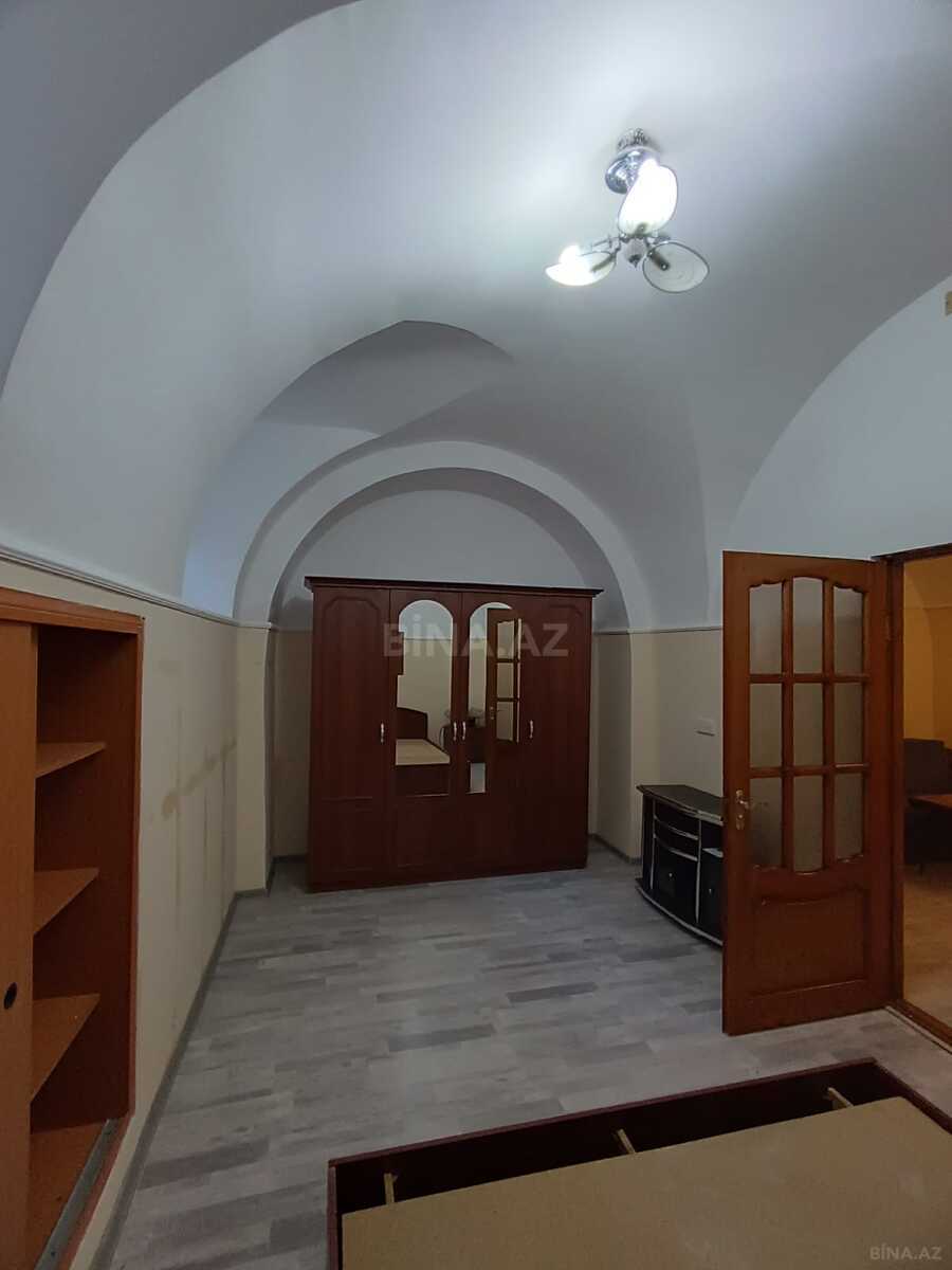 3 otaqlı köhnə tikili - İçəri Şəhər m. - 65 m² (2)