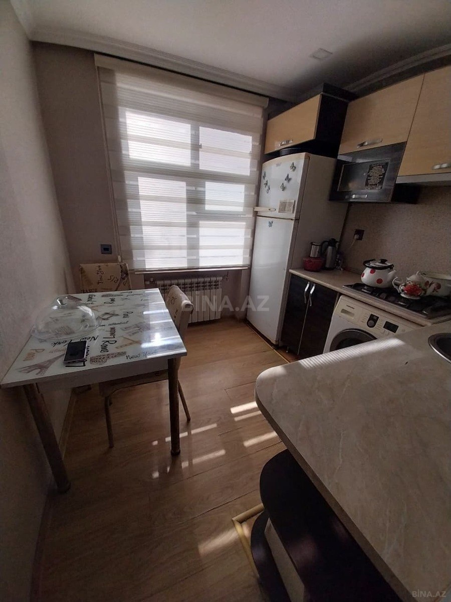 3 otaqlı köhnə tikili - İnşaatçılar m. - 70 m² (11)