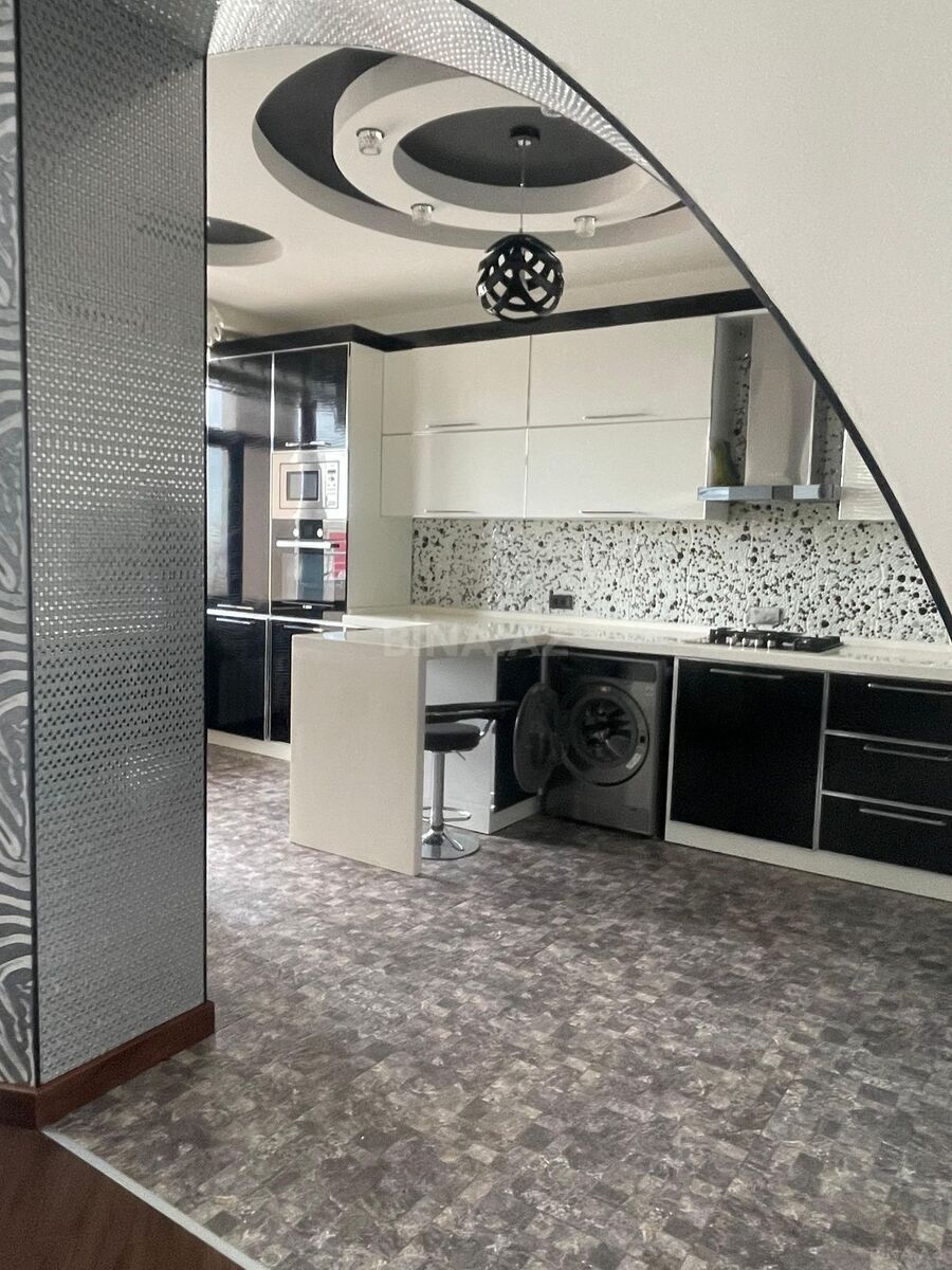 4-комн. новостройка - Насиминский р. - 158 м² (18)