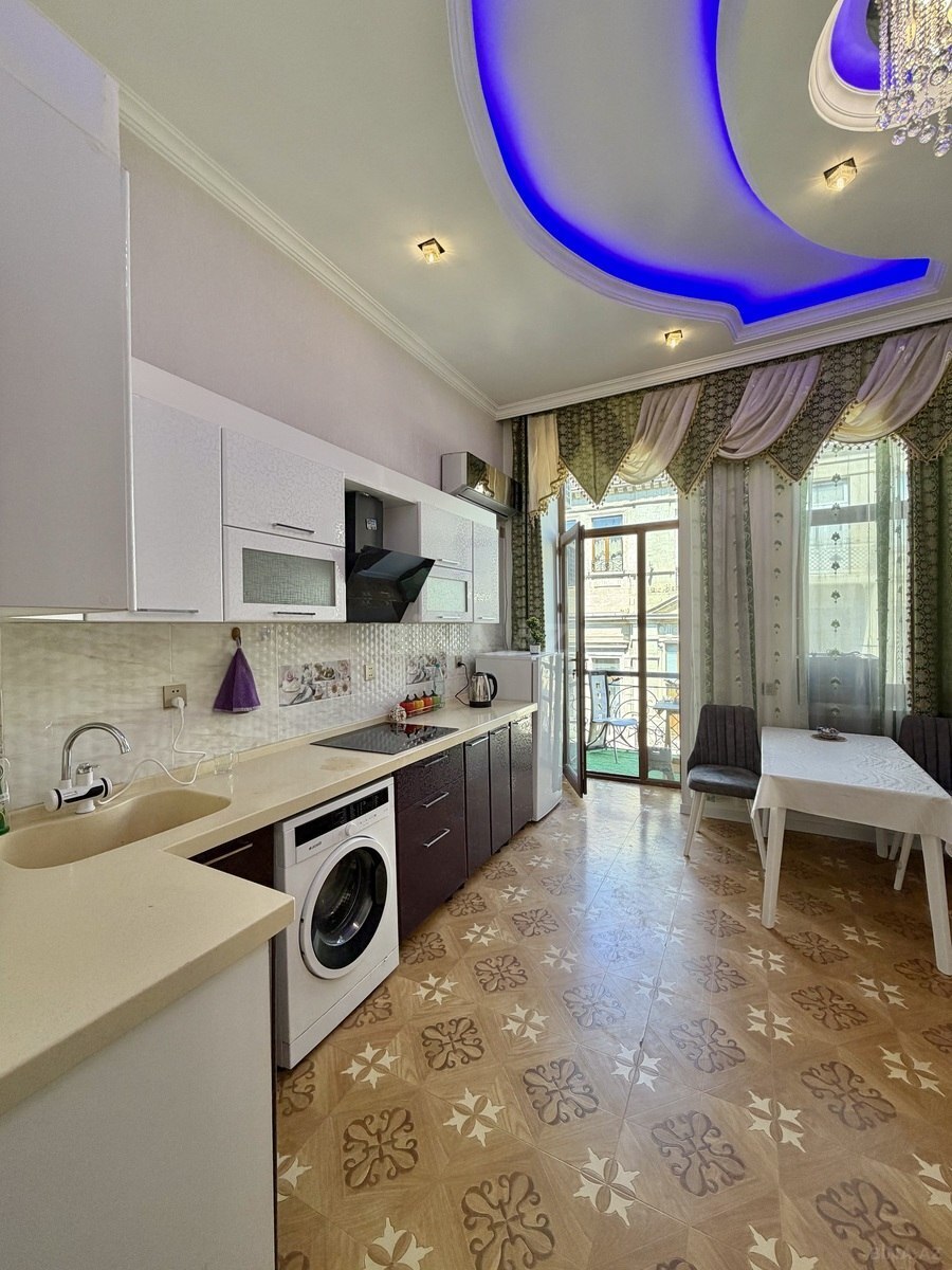 2 otaqlı köhnə tikili - Sahil m. - 50 m² (17)