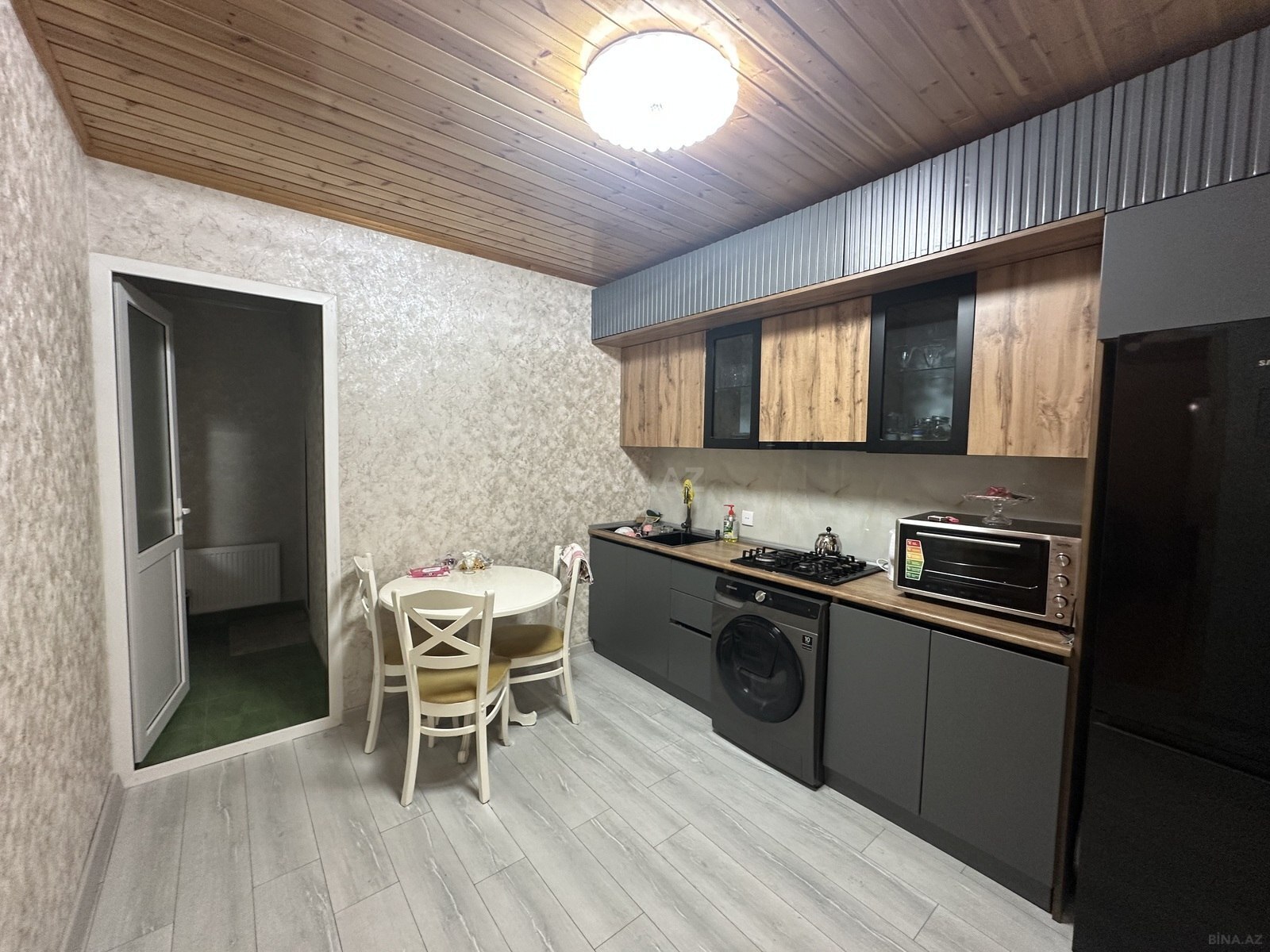7-комн. дом/дача - пос. Новханы - 250 м² (11)