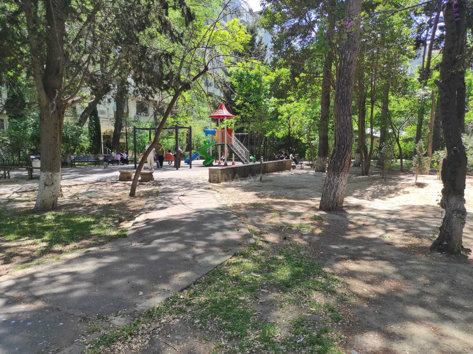 3 otaqlı köhnə tikili - Azadlıq Prospekti m. - 92 m² (3)