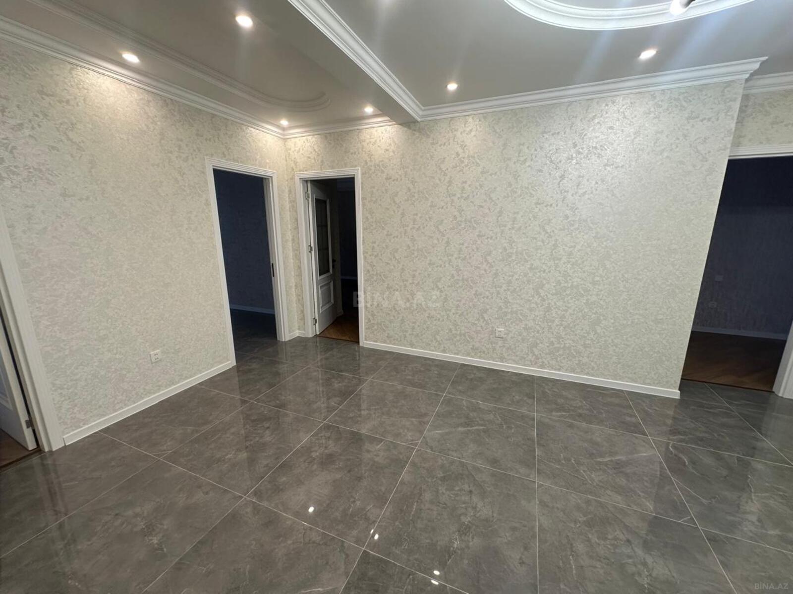 3-комн. новостройка - м. 28 мая - 150 м² (8)