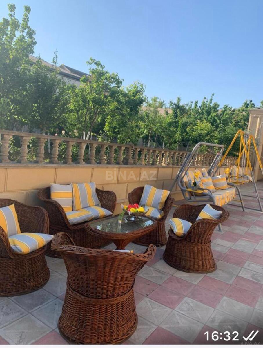 8 otaqlı həyət evi/bağ evi - Novxanı q. - 450 m² (1)