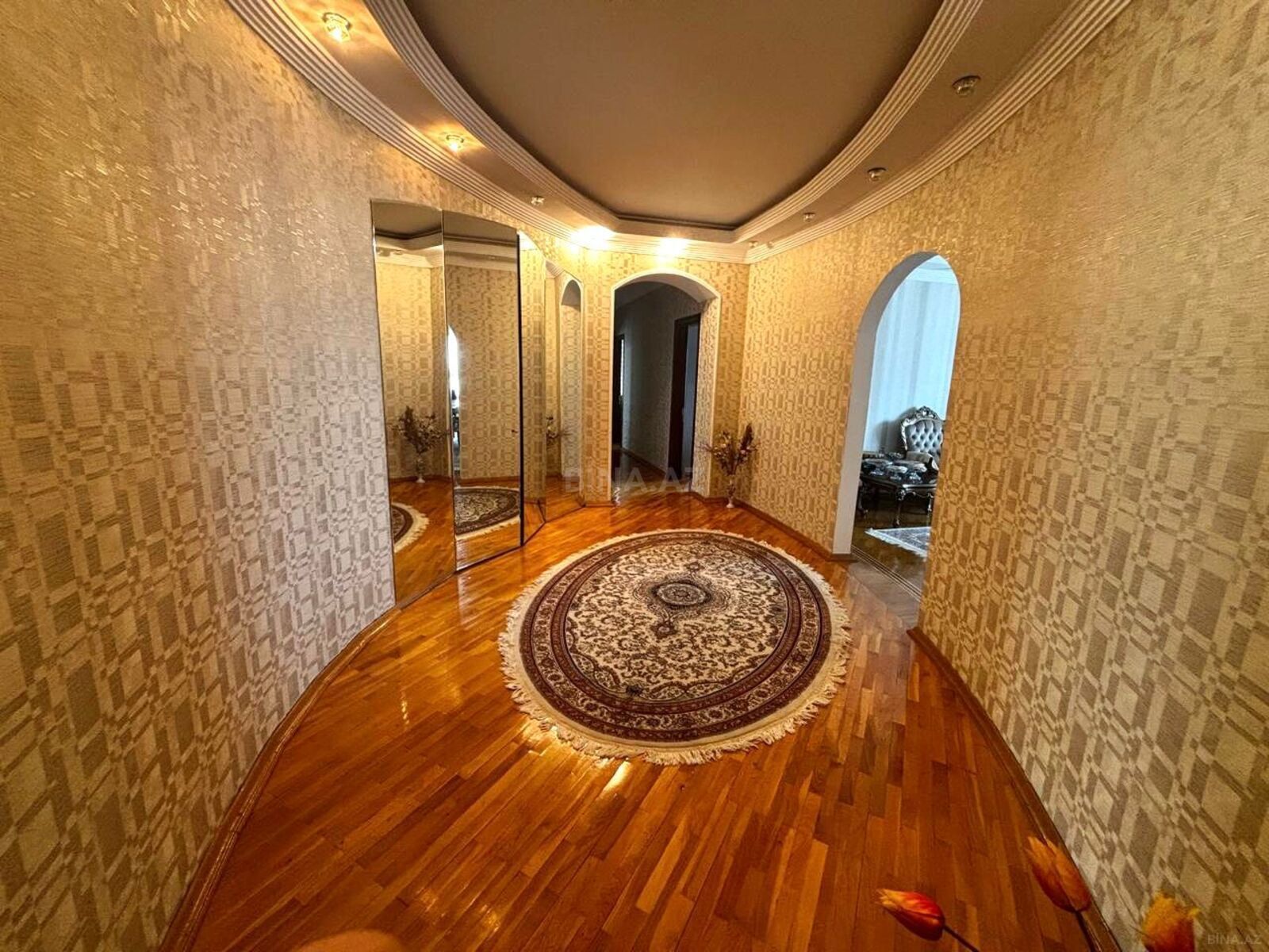3-комн. новостройка - м. 8 ноября - 138 м² (6)