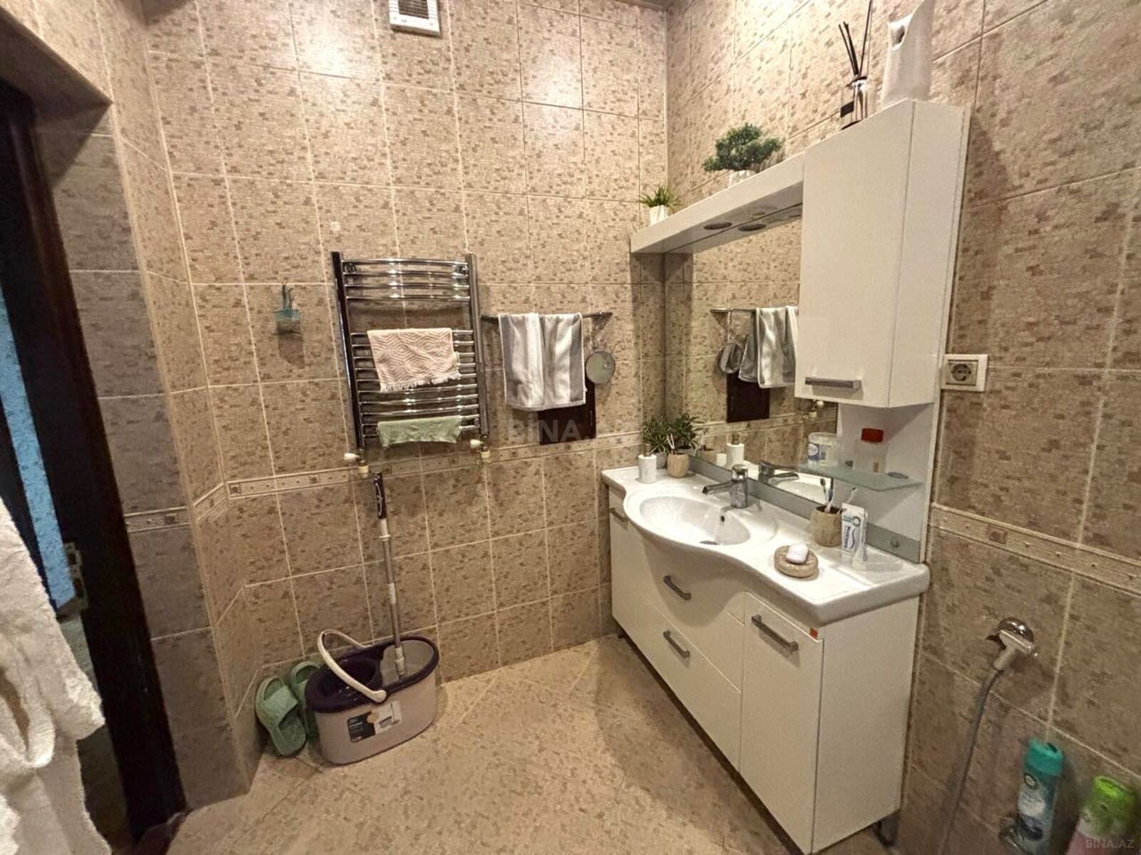 3-комн. новостройка - м. 8 ноября - 138 м² (15)