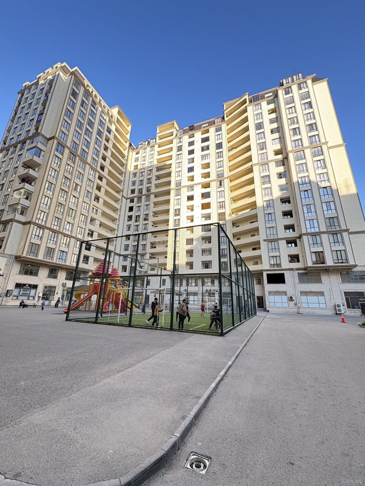 3-комн. новостройка - Наримановский  р. - 157 м² (1)