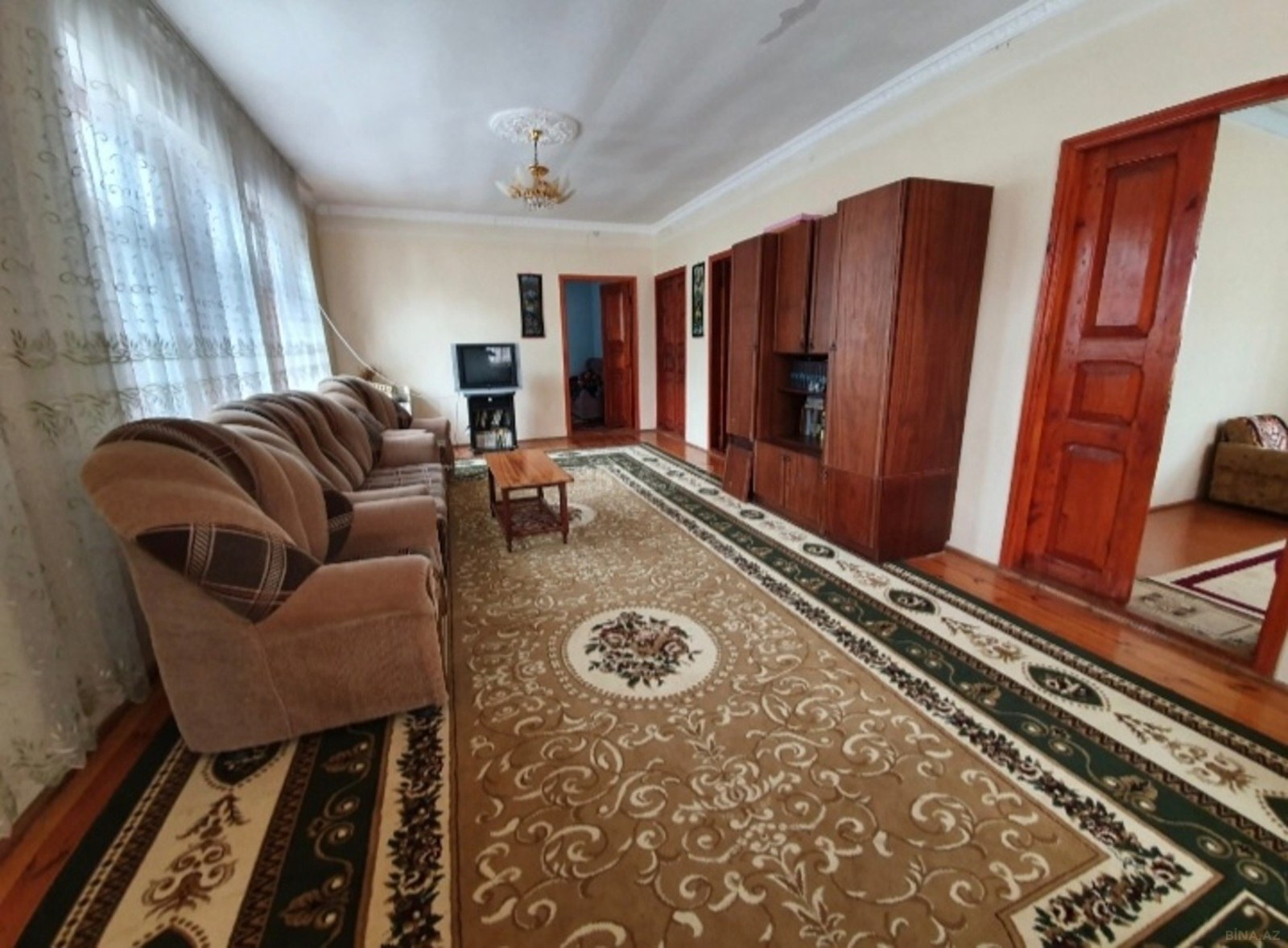 5-комн. дом/дача - Гусар - 200 м² (1)